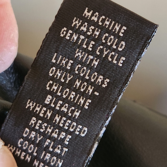 NWOT Faux Leather Pencil Wiggle Skirt Vegan Size 2P - Picture 10 of 10